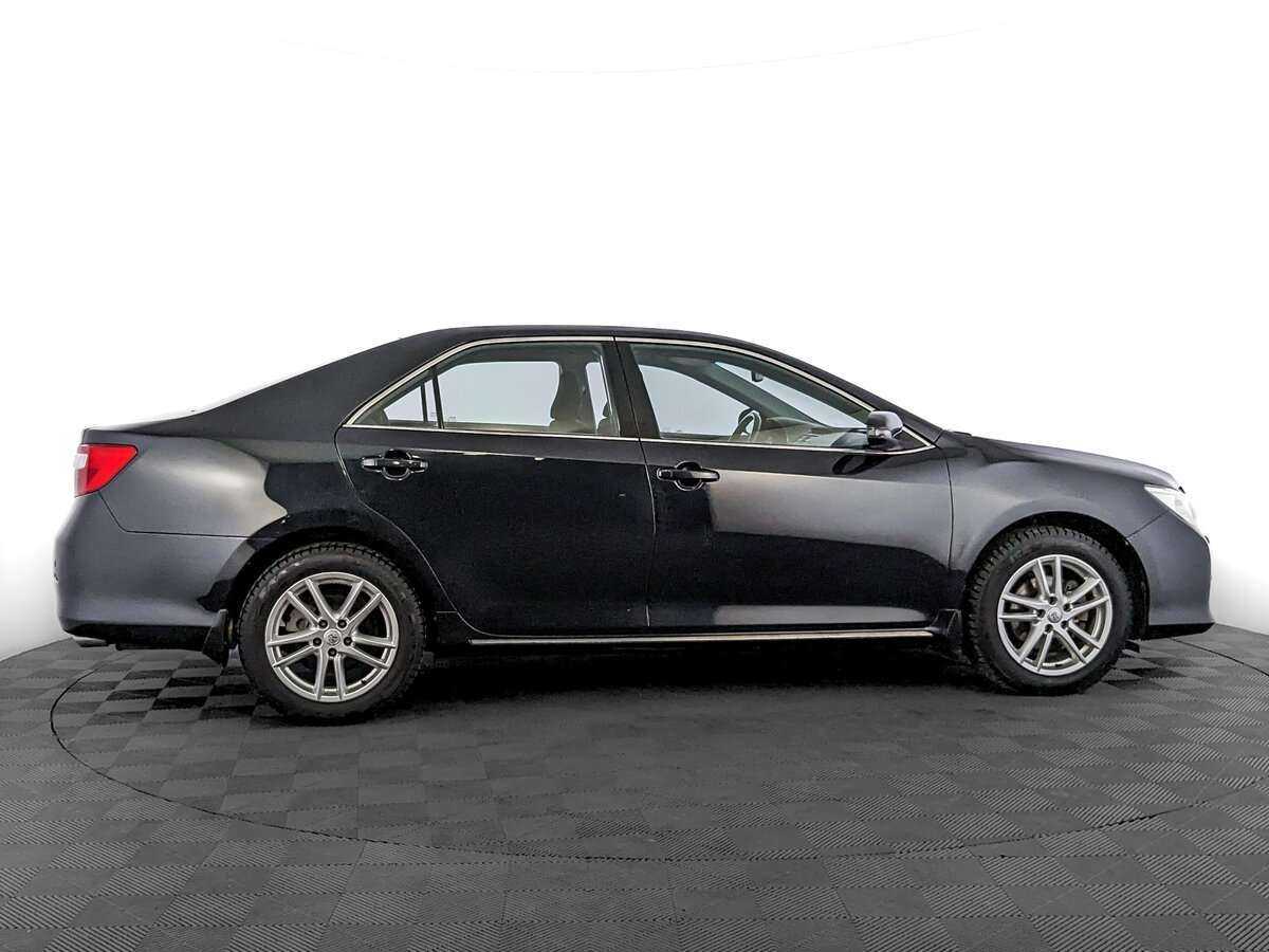 Купить Toyota Camry с пробегом. Фото: #3