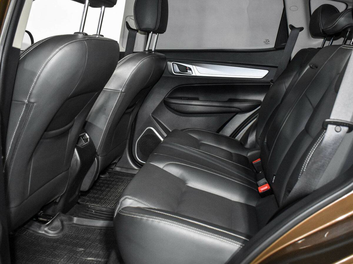 Купить Geely Emgrand X7 с пробегом. Фото: #10