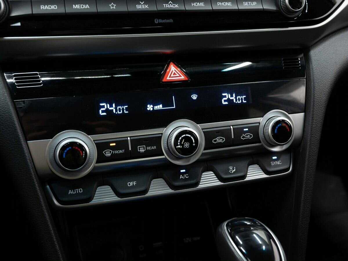 Купить Hyundai Elantra с пробегом. Фото: #22