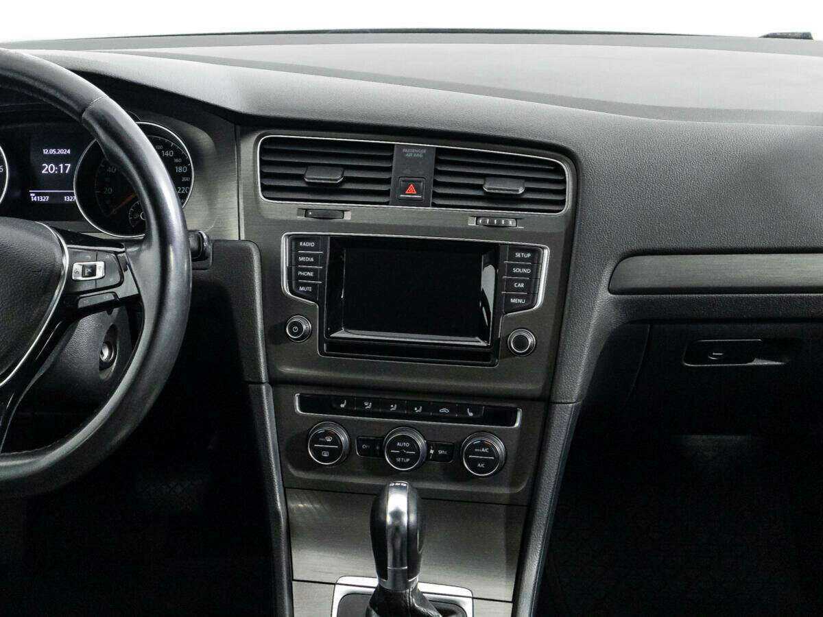 Купить Volkswagen Golf с пробегом. Фото: #13
