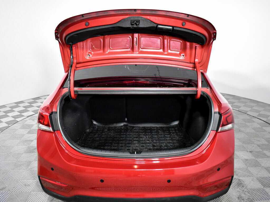 Купить Hyundai Solaris с пробегом. Фото: #19