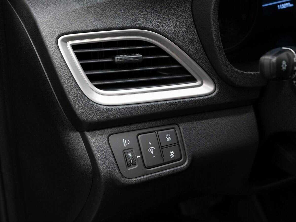 Купить Hyundai Solaris с пробегом. Фото: #17