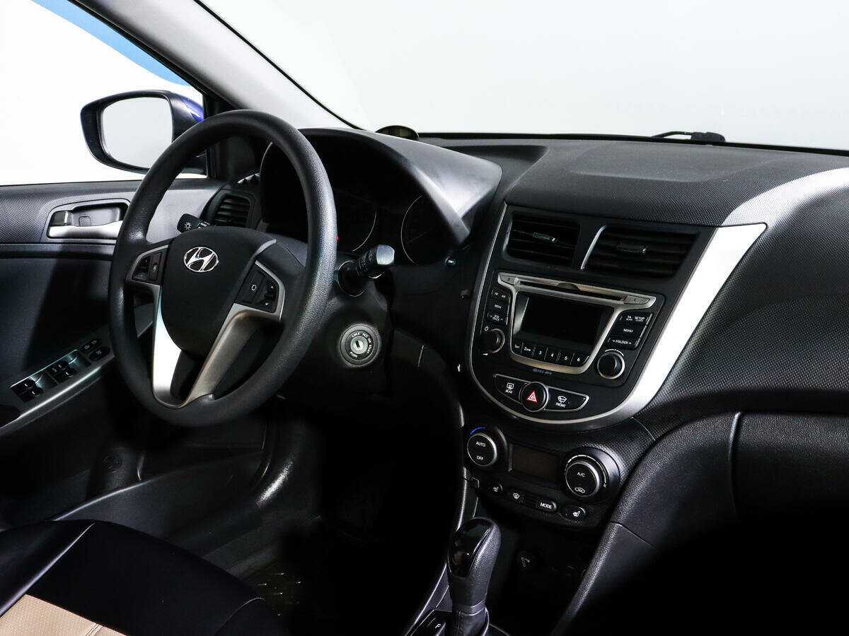 Купить Hyundai Solaris с пробегом. Фото: #6