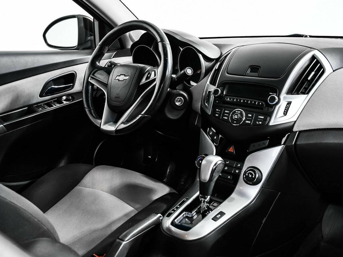 Купить Chevrolet Cruze с пробегом. Фото: #8
