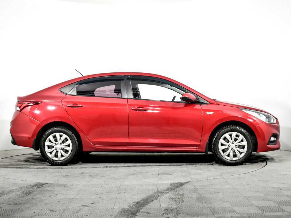 Купить Hyundai Solaris с пробегом. Фото: #3