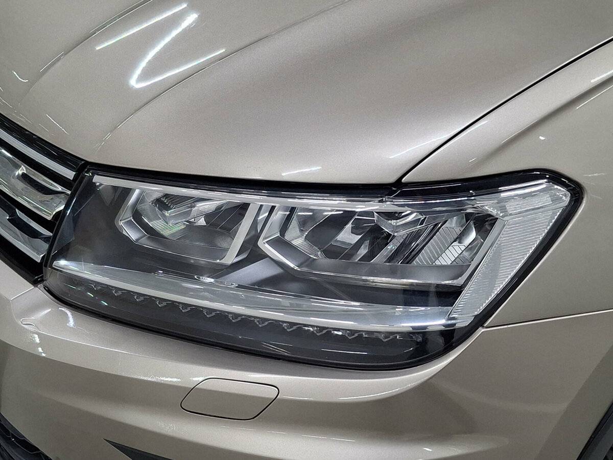 Купить Volkswagen Tiguan с пробегом. Фото: #15