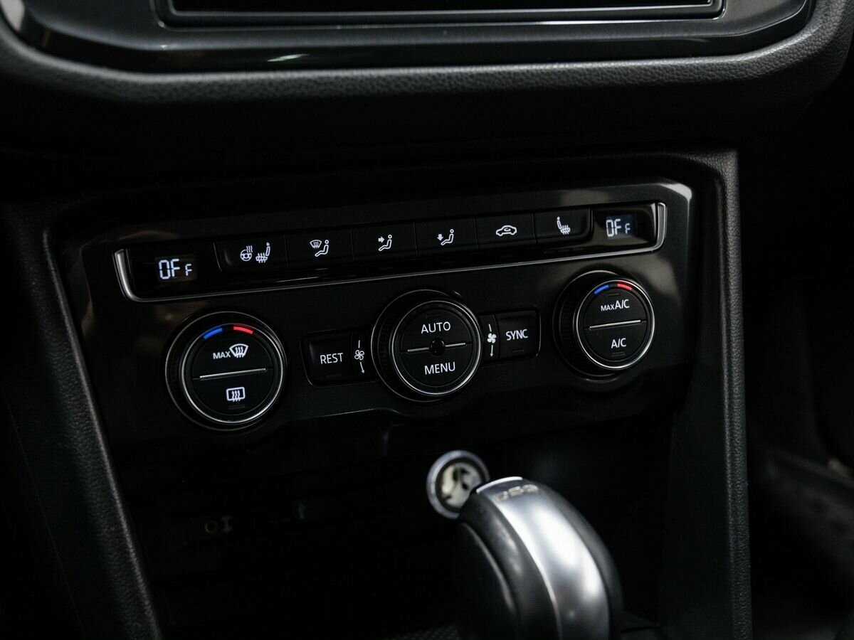 Купить Volkswagen Tiguan с пробегом. Фото: #17