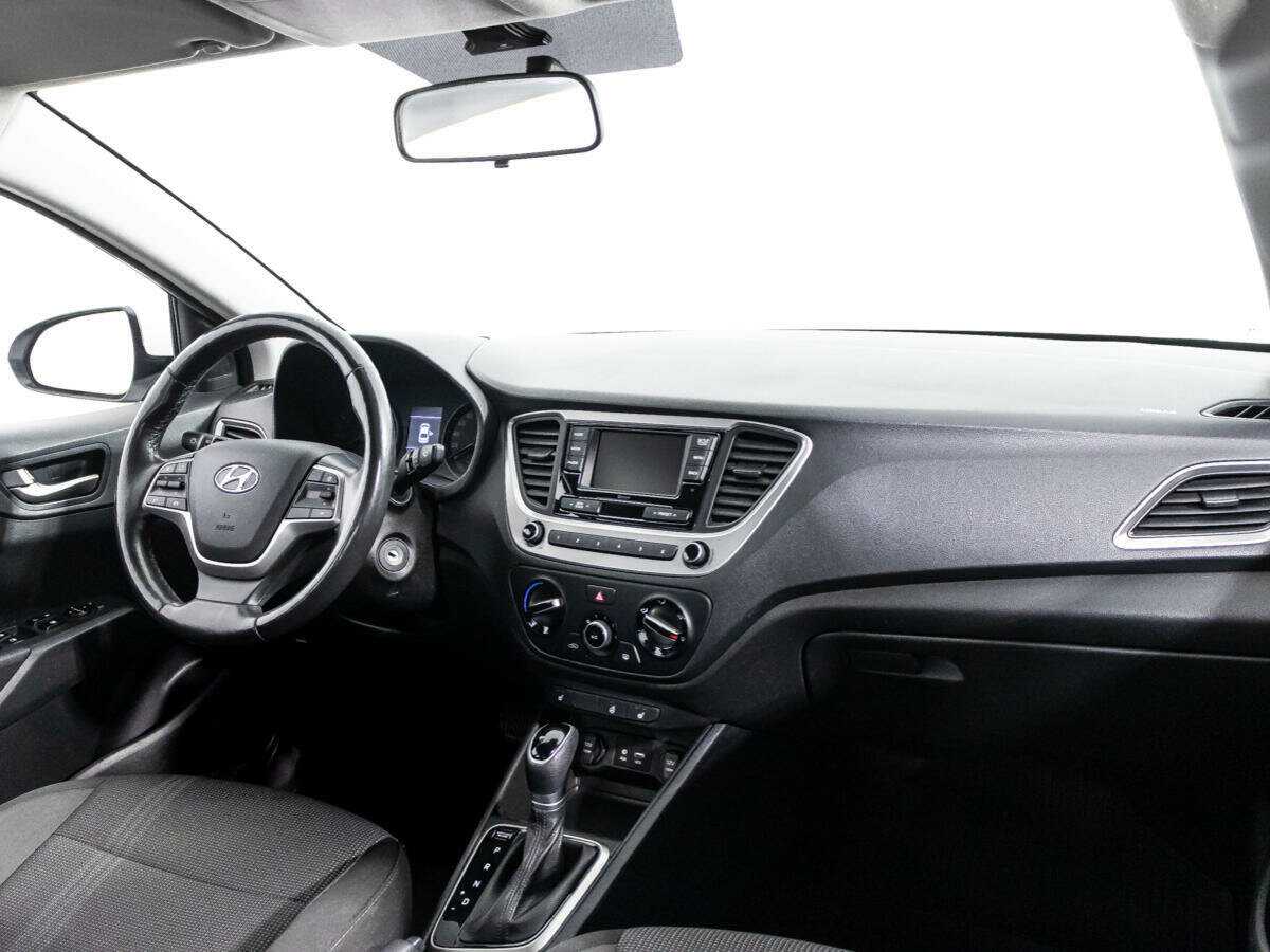 Купить Hyundai Solaris с пробегом. Фото: #8
