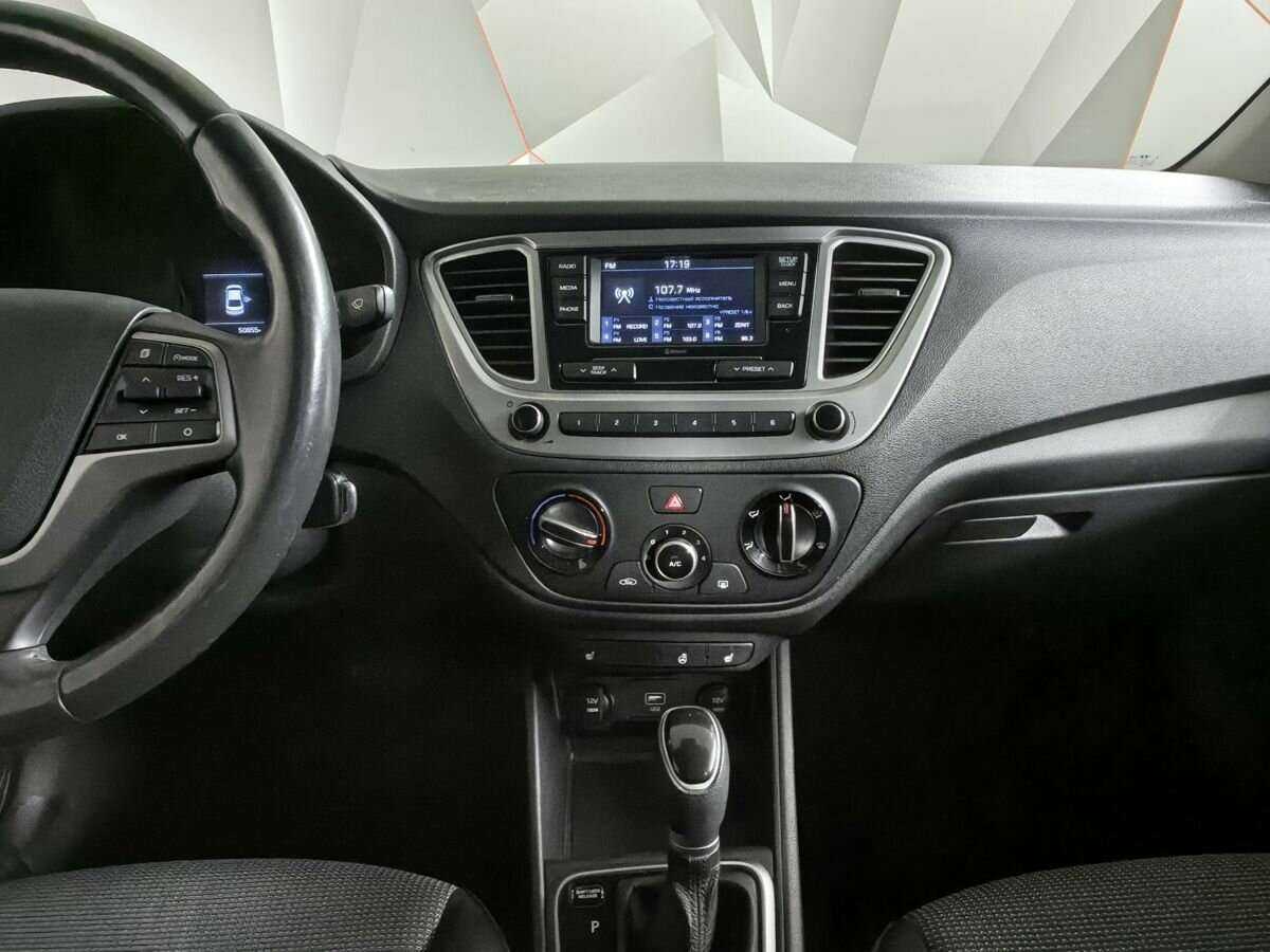 Купить Hyundai Solaris с пробегом. Фото: #8
