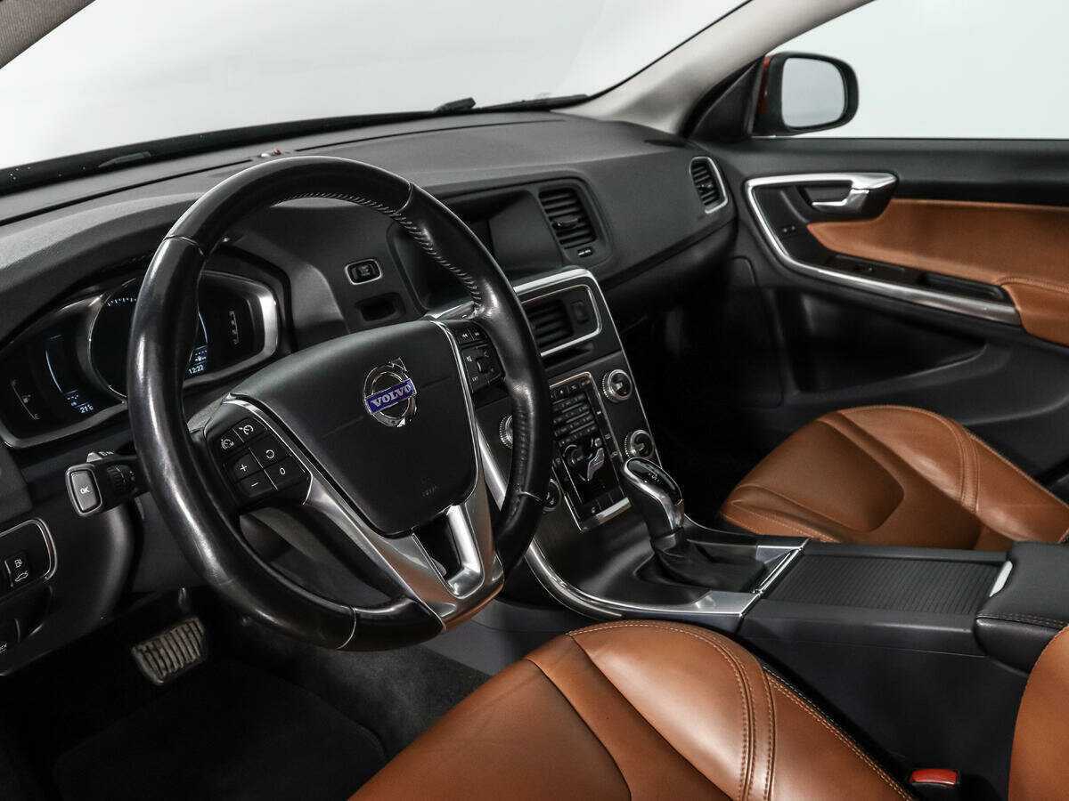 Купить Volvo S60 с пробегом. Фото: #8