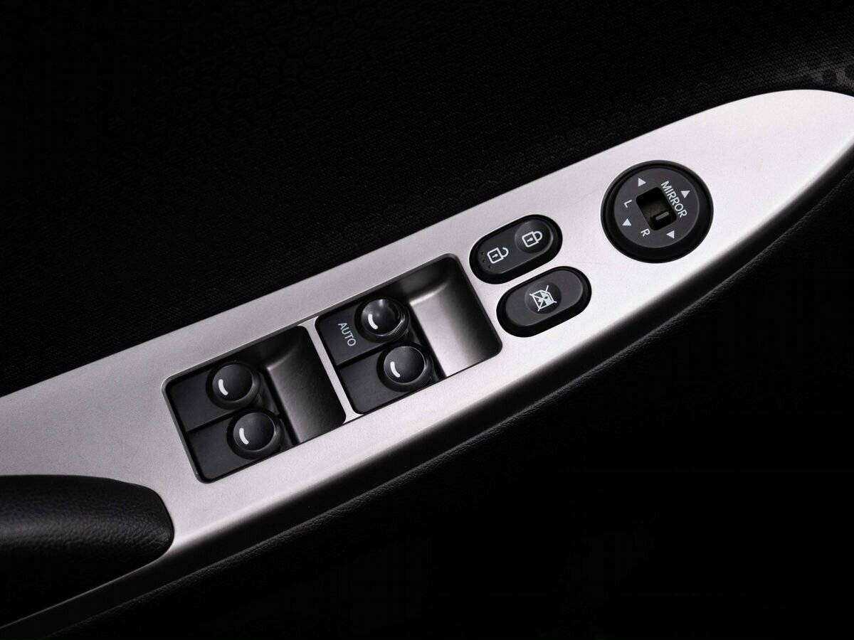 Купить Hyundai Solaris с пробегом. Фото: #16