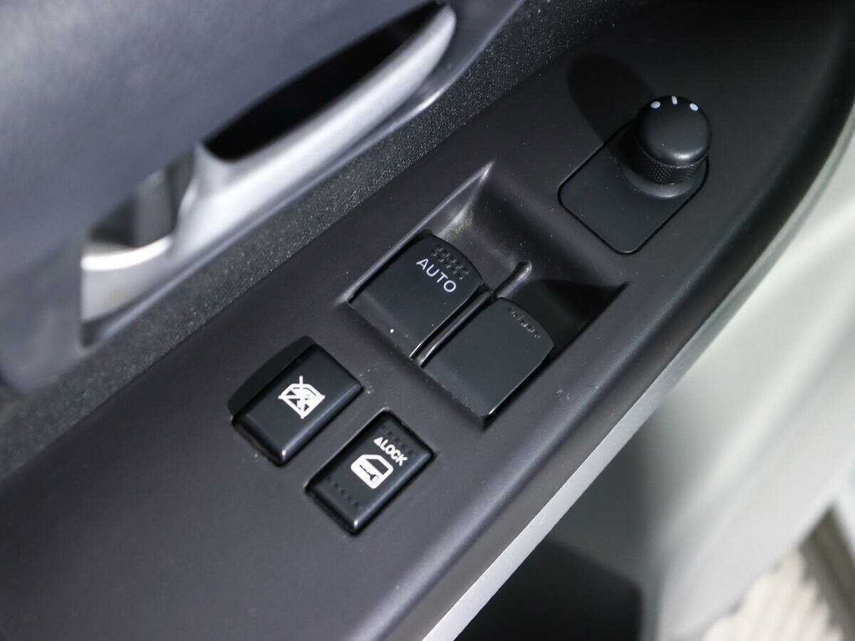 Купить Suzuki SX4 с пробегом. Фото: #14