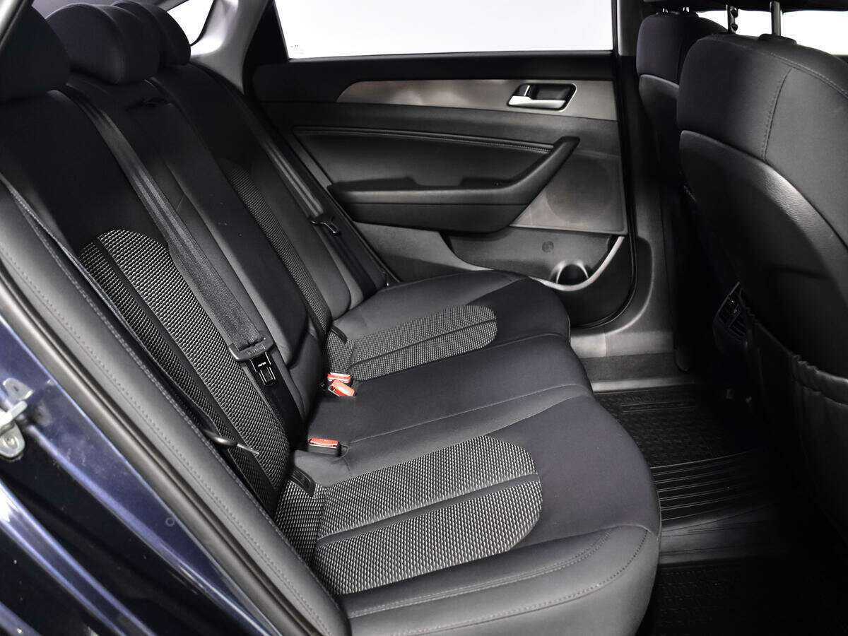 Купить Hyundai Sonata с пробегом. Фото: #9