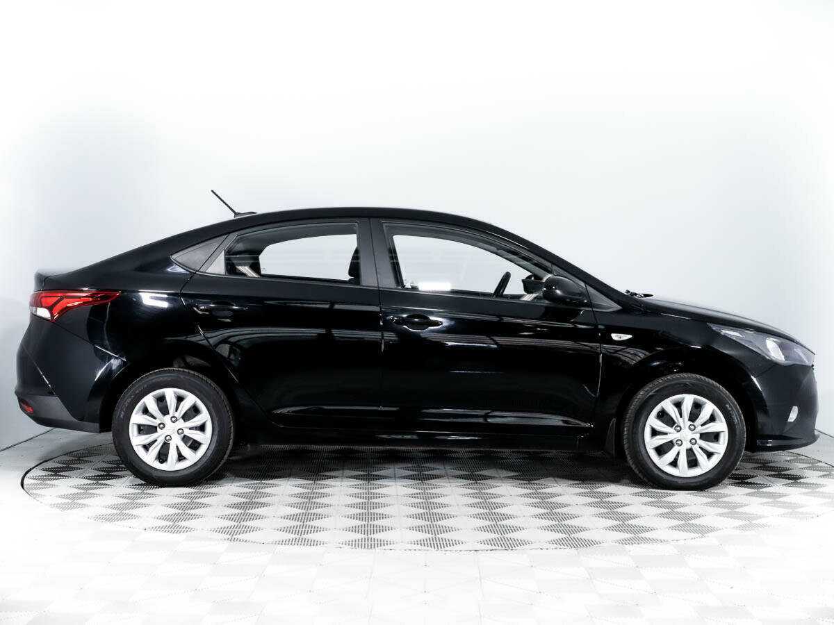 Купить Hyundai Solaris с пробегом. Фото: #3
