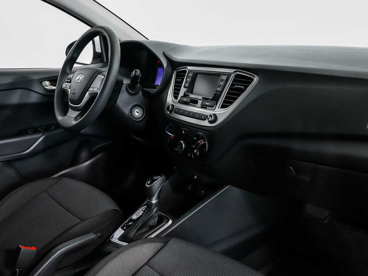 Купить Hyundai Solaris с пробегом. Фото: #10