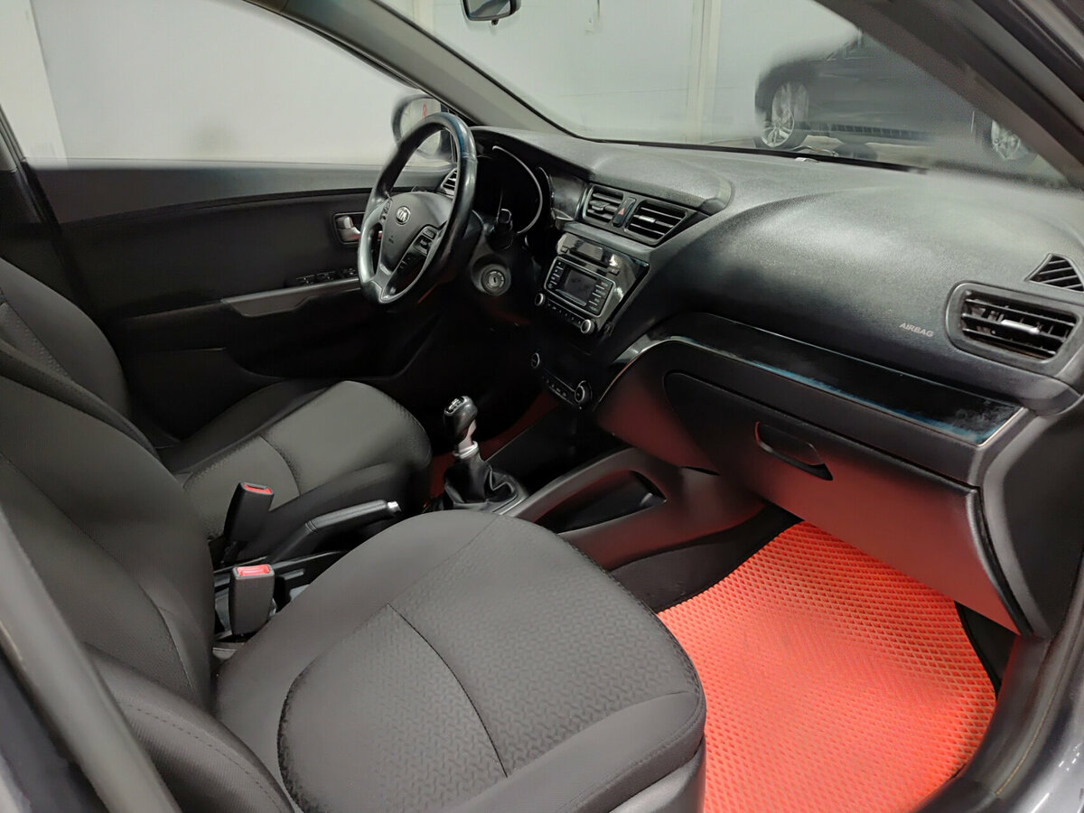 Купить Kia Rio с пробегом. Фото: #10