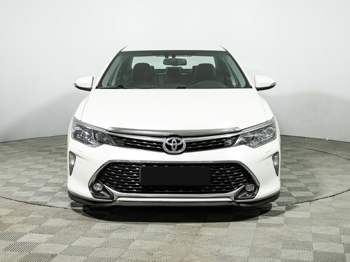 Купить Toyota Camry с пробегом. Фото: #1