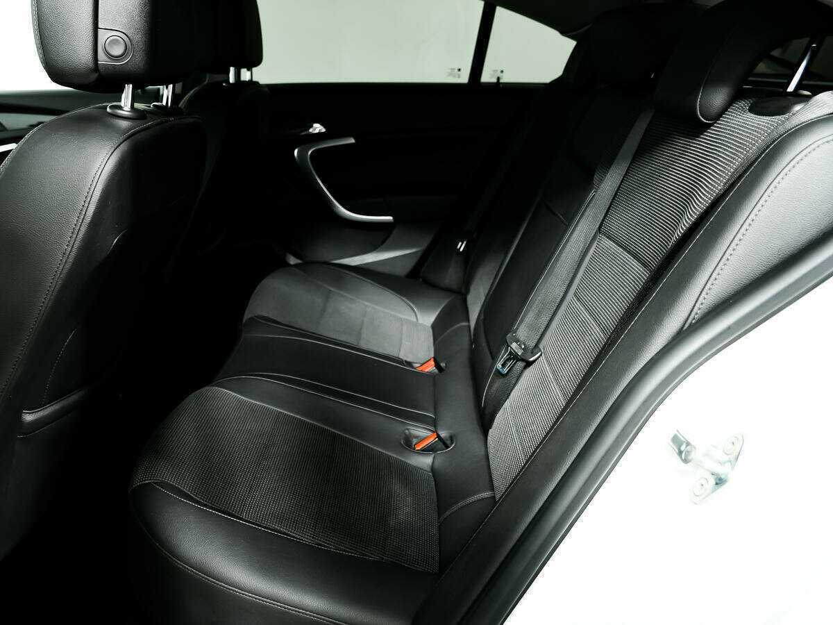 Купить Opel Insignia с пробегом. Фото: #11