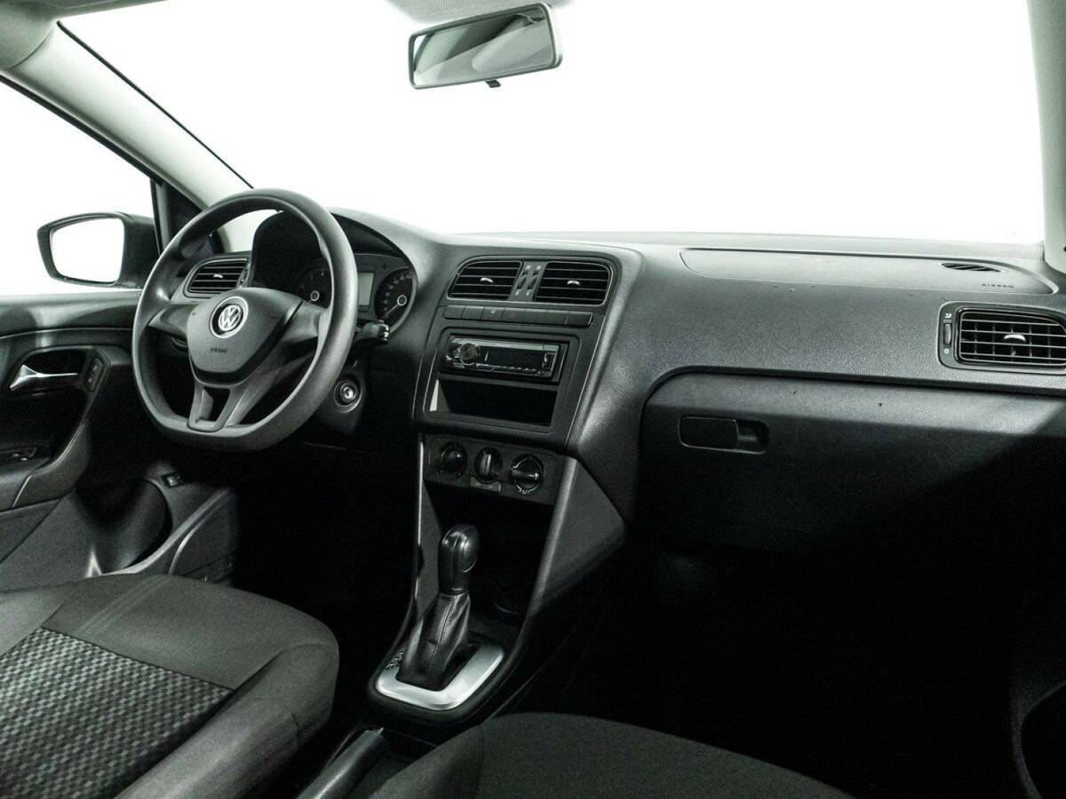 Купить Volkswagen Polo с пробегом. Фото: #8