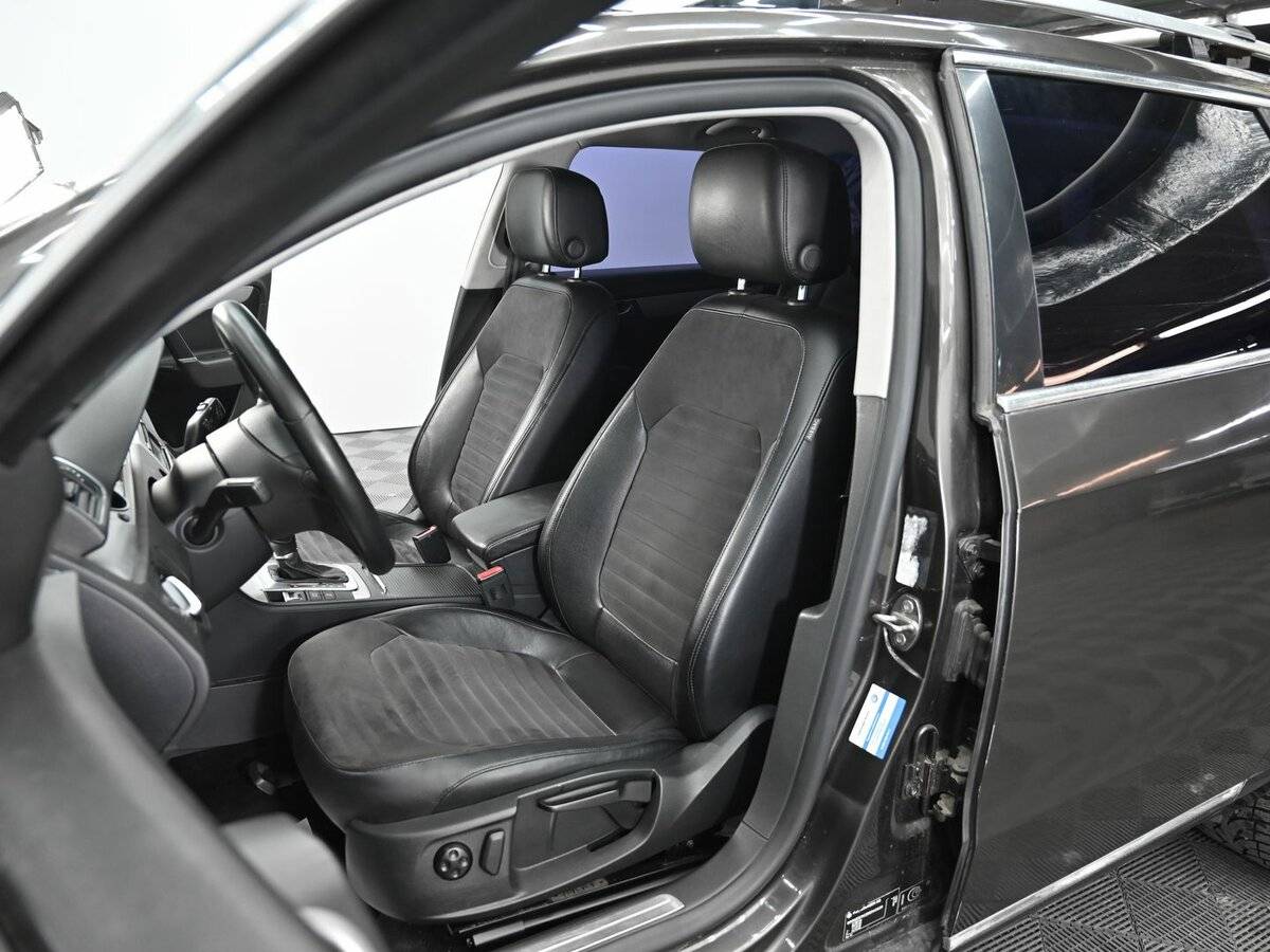 Купить Volkswagen Passat с пробегом. Фото: #5
