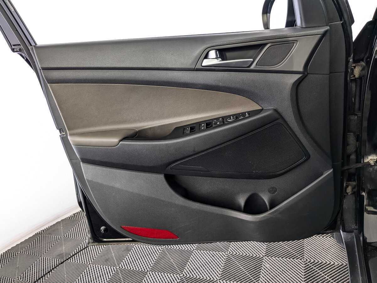 Купить Hyundai Tucson с пробегом. Фото: #13