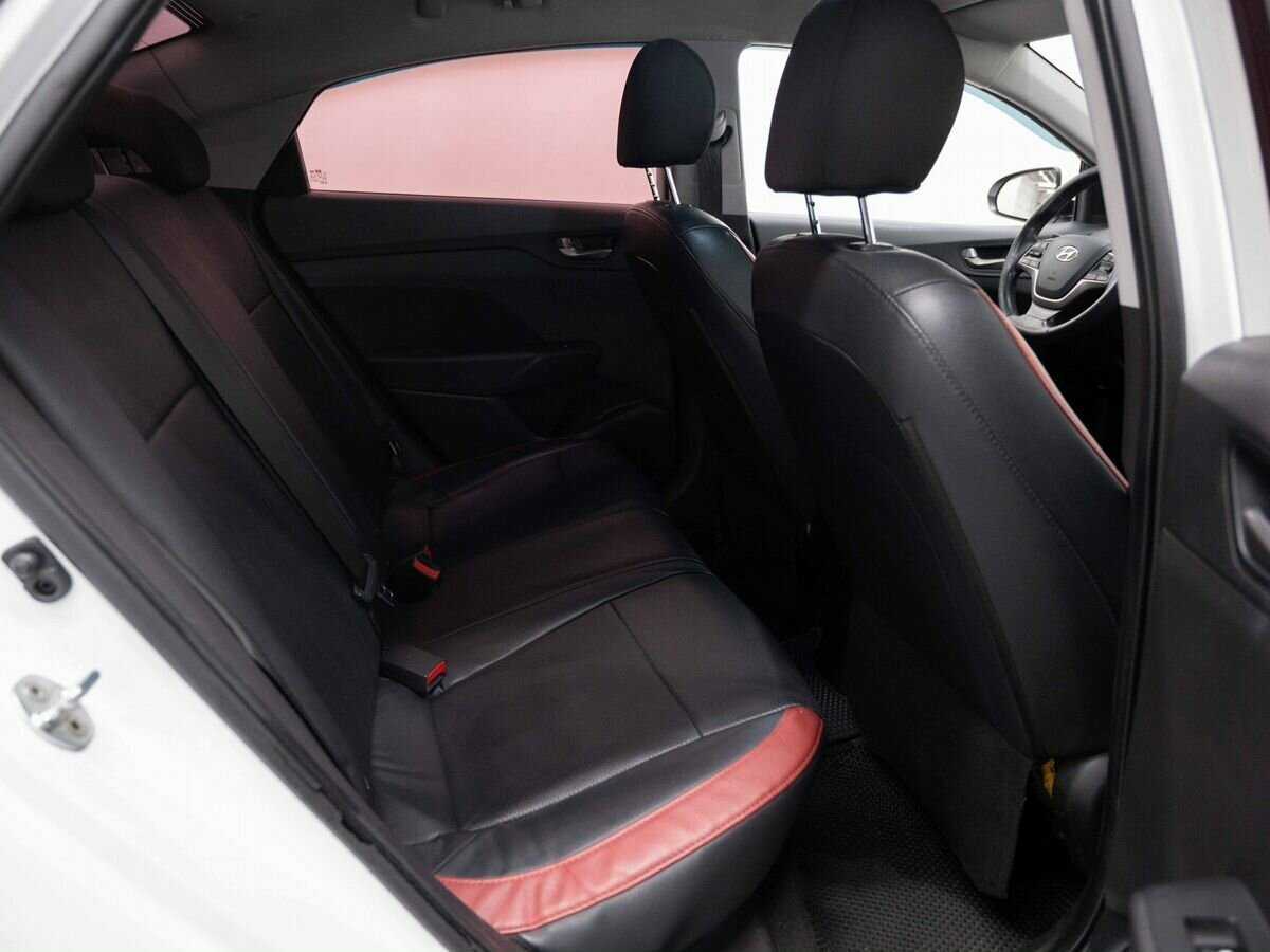 Купить Hyundai Solaris с пробегом. Фото: #11