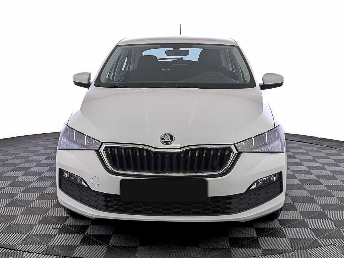 Купить Skoda Rapid с пробегом. Фото: #1