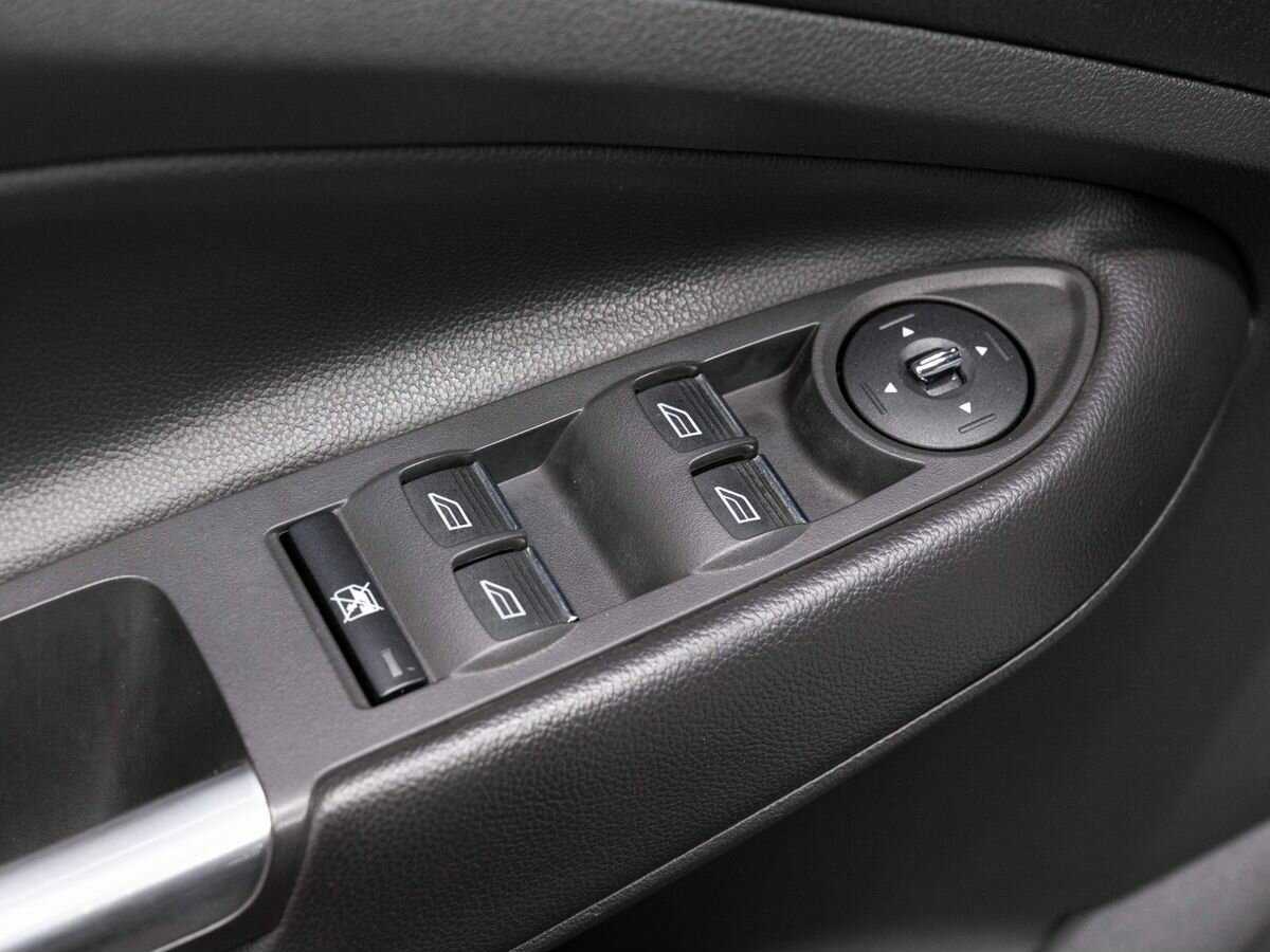 Купить Ford Kuga с пробегом. Фото: #24