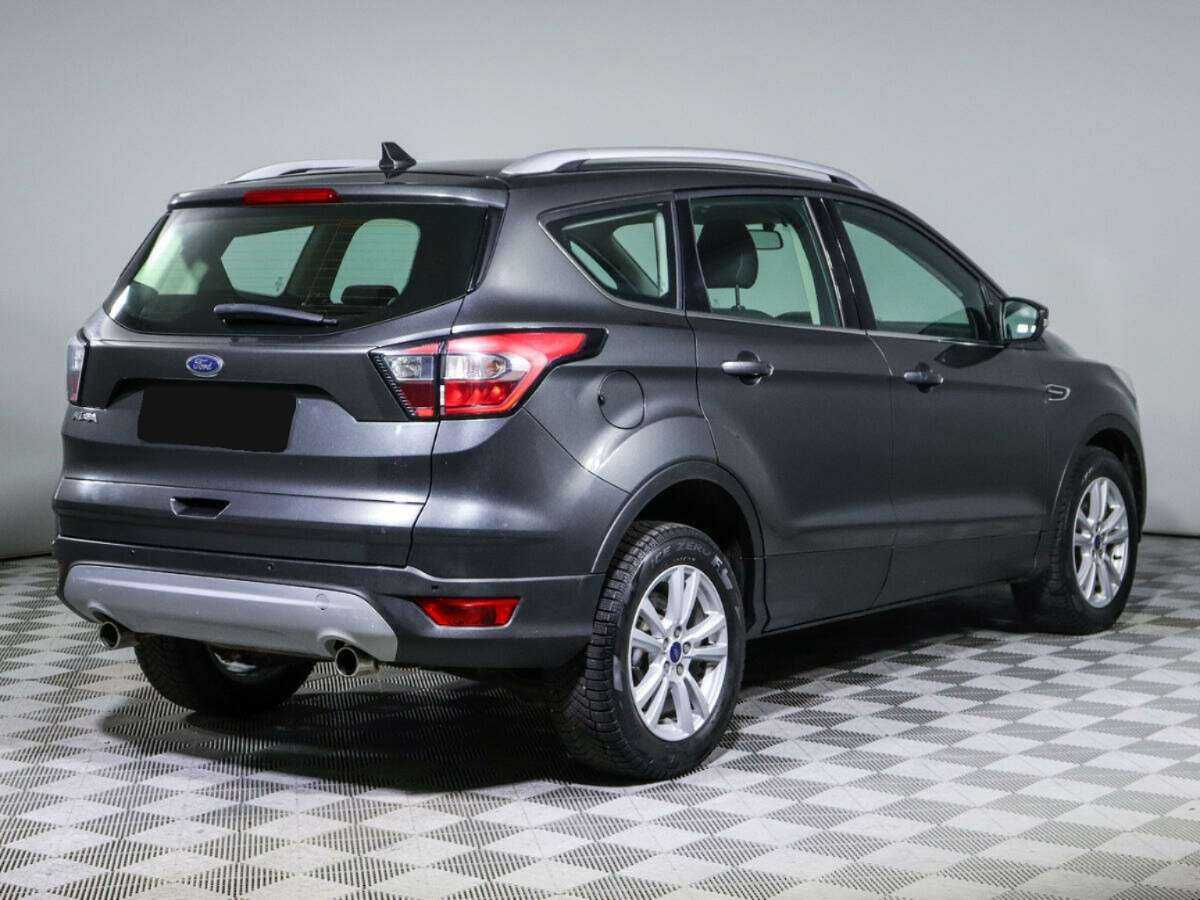 Купить Ford Kuga с пробегом. Фото: #3