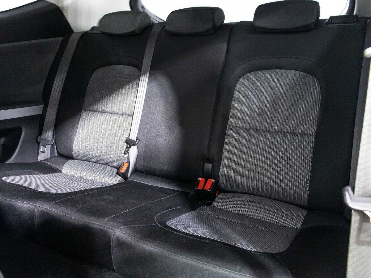 Купить Kia Ceed с пробегом. Фото: #9