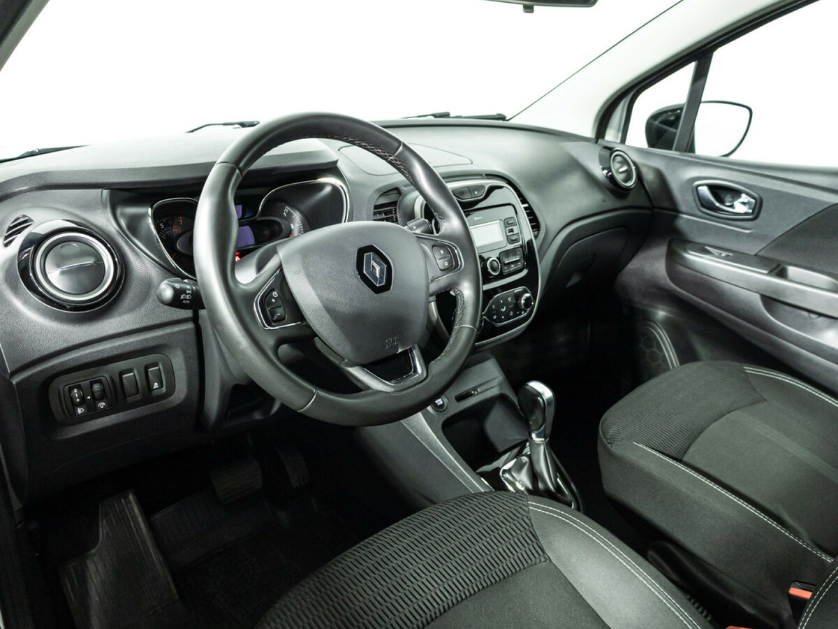 Купить Renault Kaptur с пробегом. Фото: #10