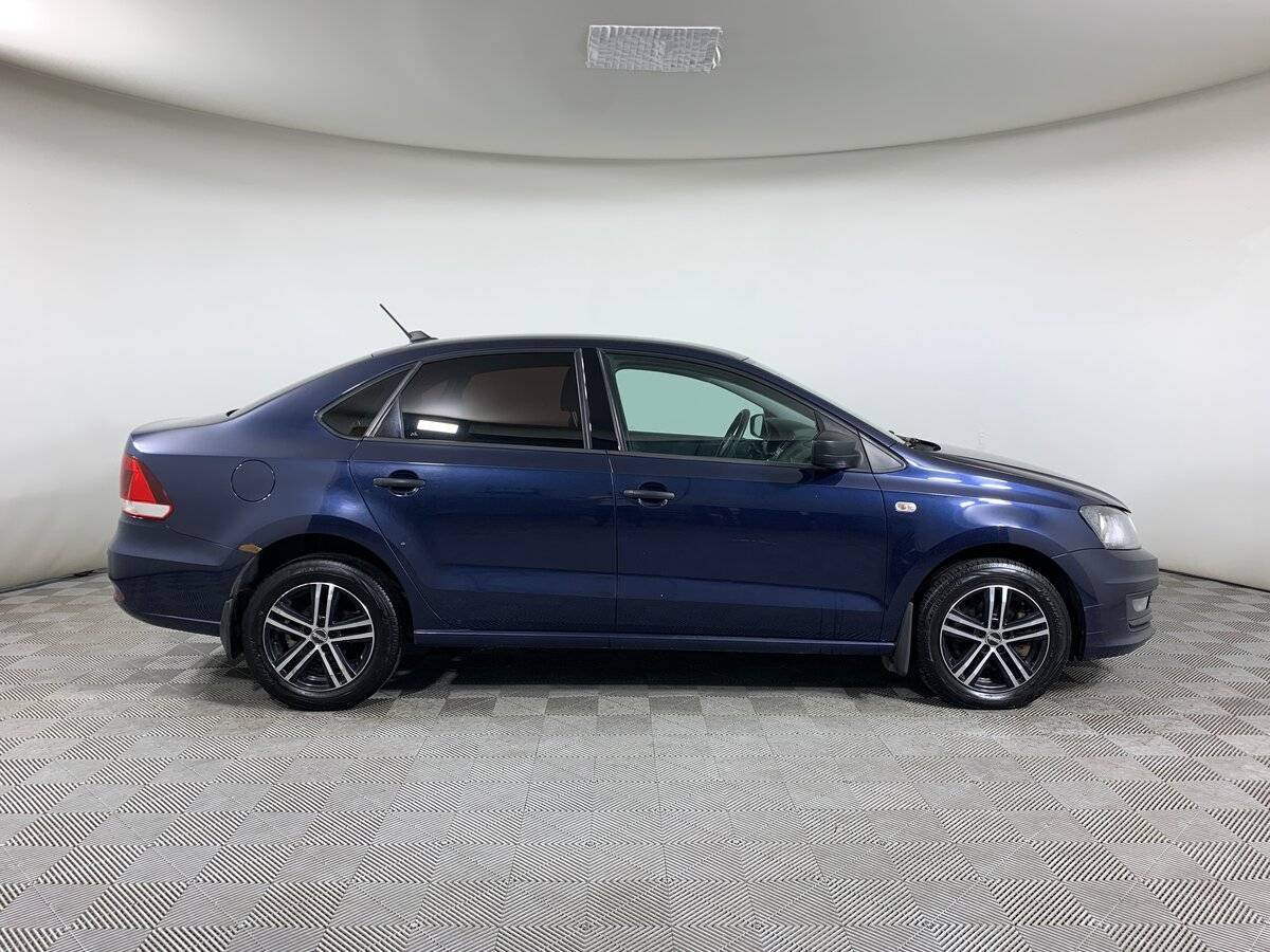 Купить Volkswagen Polo с пробегом. Фото: #3
