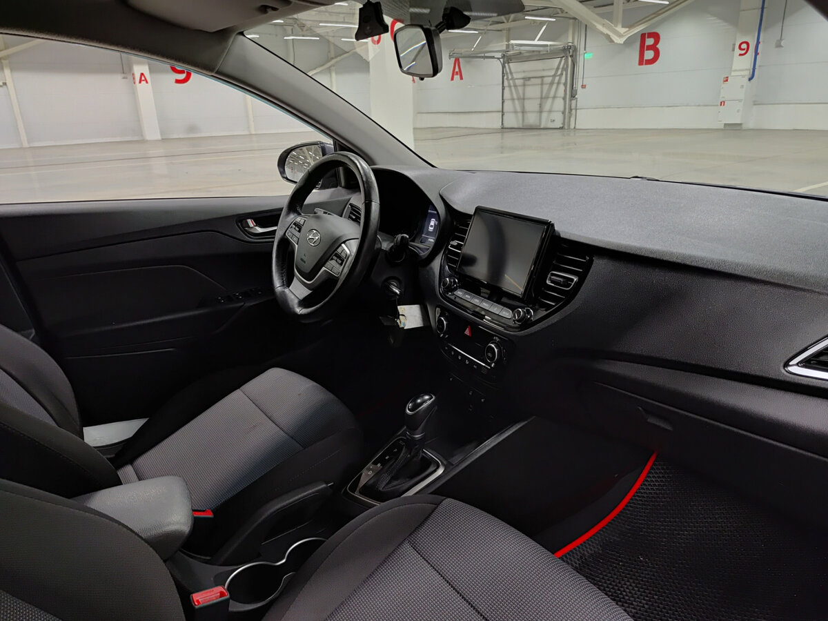 Купить Hyundai Solaris с пробегом. Фото: #10