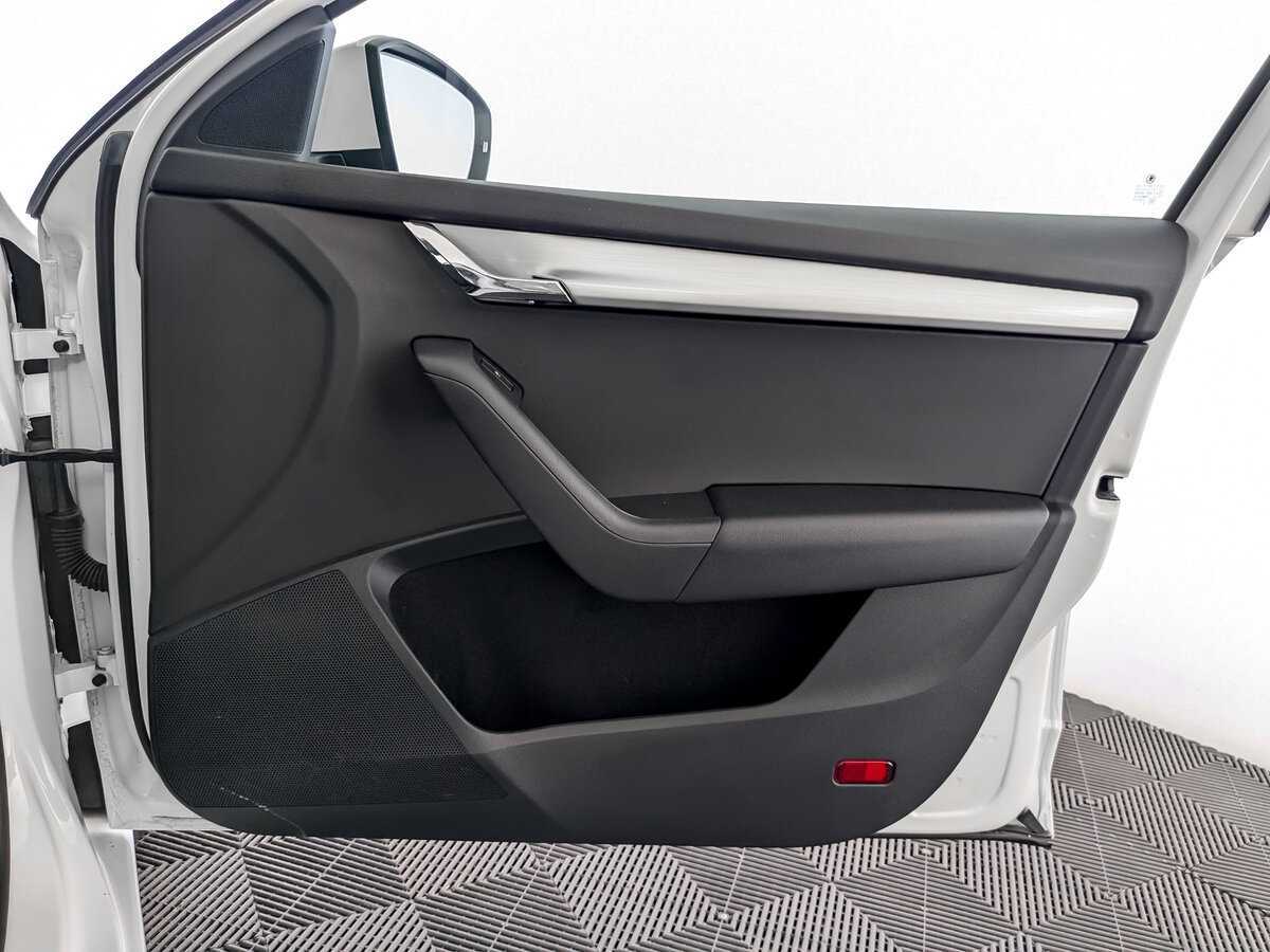 Купить Skoda Octavia с пробегом. Фото: #19