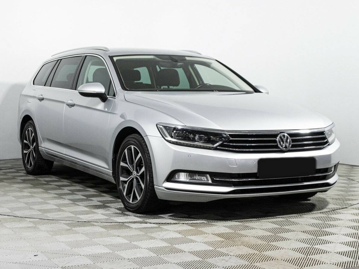 Купить Volkswagen Passat с пробегом. Фото: #2