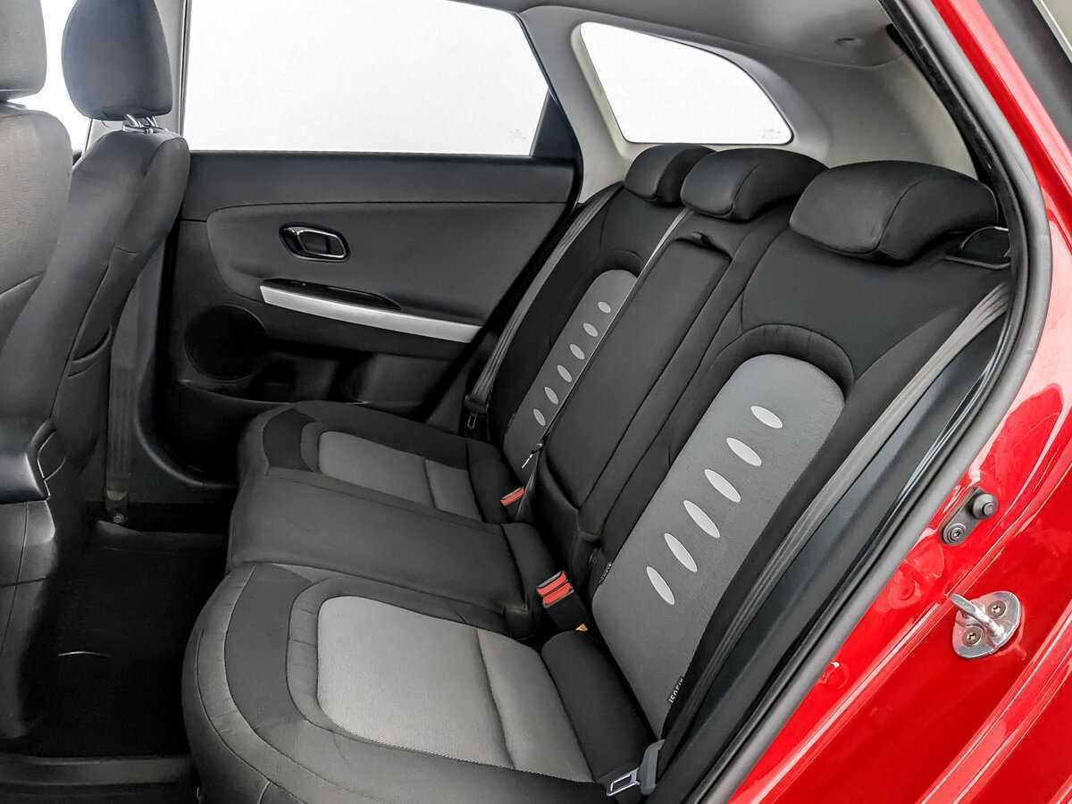 Купить Kia Ceed с пробегом. Фото: #11