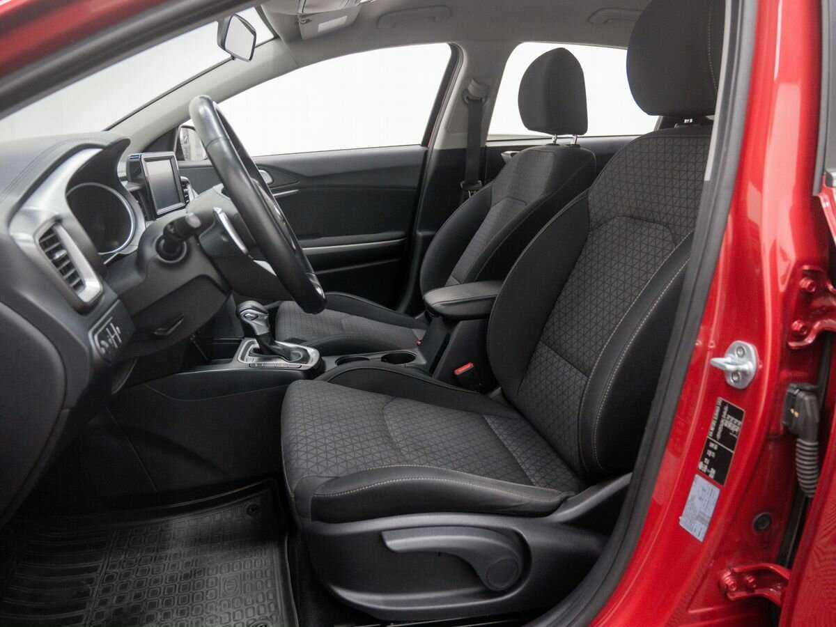 Купить Kia Ceed с пробегом. Фото: #15