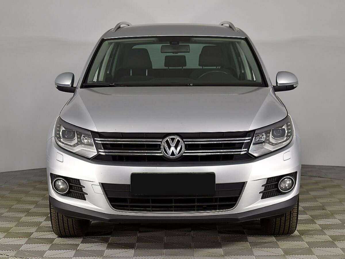Купить Volkswagen Tiguan с пробегом. Фото: #2