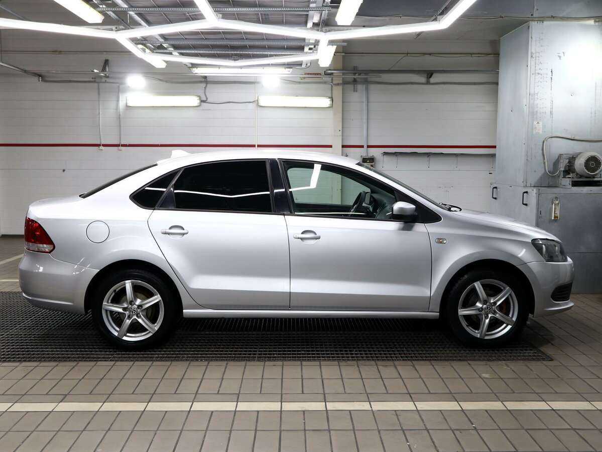 Купить Volkswagen Polo с пробегом. Фото: #10