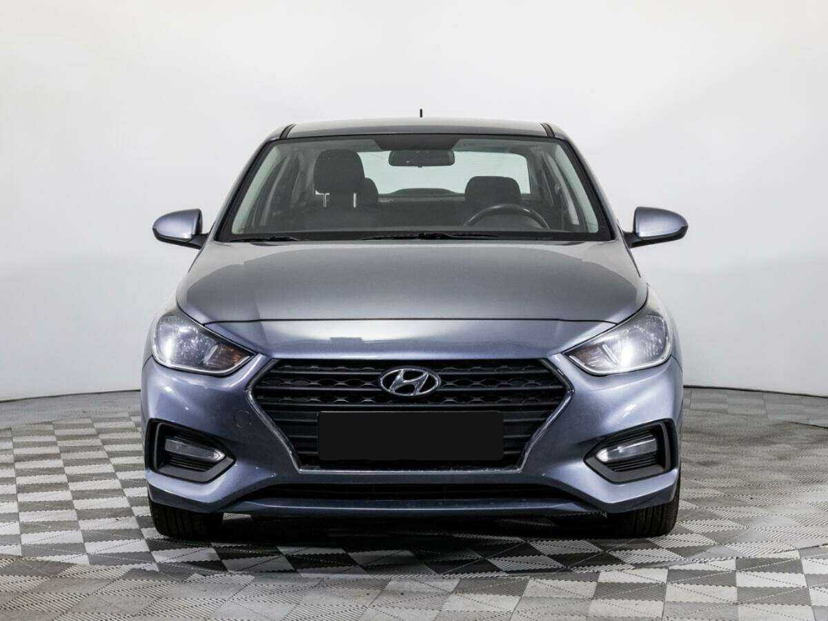 Купить Hyundai Solaris с пробегом. Фото: #1