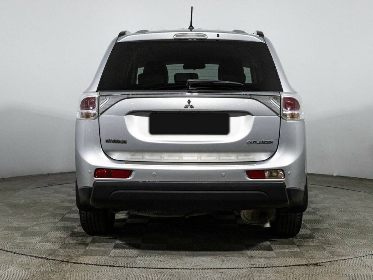 Купить Mitsubishi Outlander с пробегом. Фото: #5