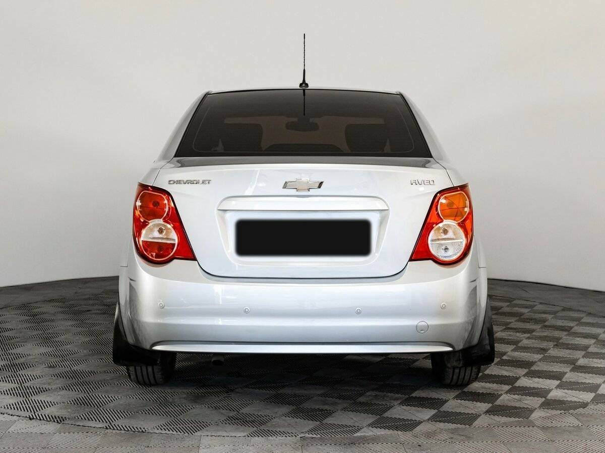 Купить Chevrolet Aveo с пробегом. Фото: #4