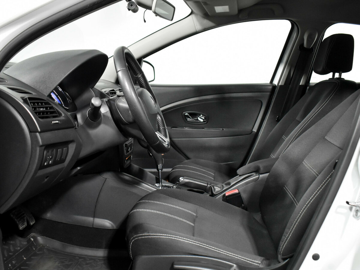 Купить Renault Megane с пробегом. Фото: #10