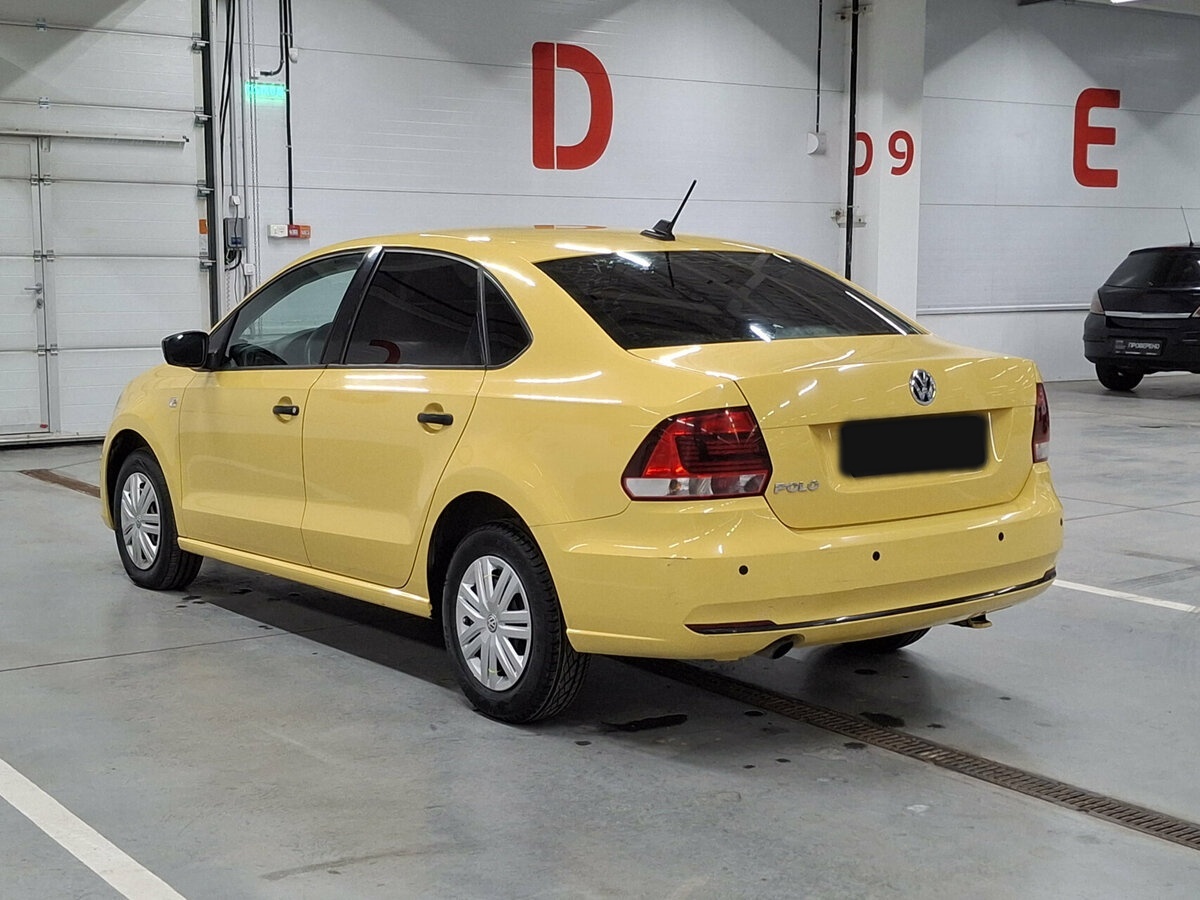Купить Volkswagen Polo с пробегом. Фото: #6