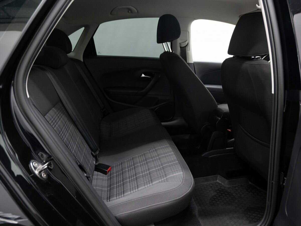 Купить Volkswagen Polo с пробегом. Фото: #9