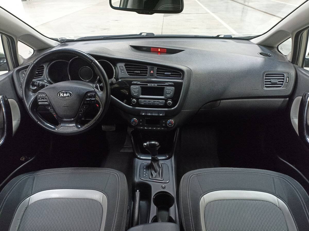 Купить Kia Ceed с пробегом. Фото: #13