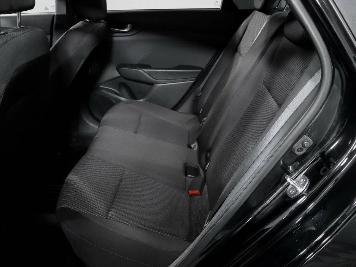 Купить Hyundai Solaris с пробегом. Фото: #7