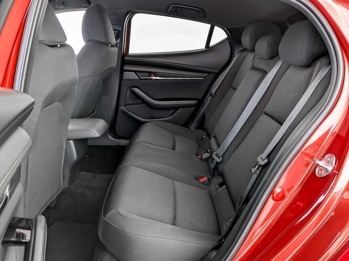 Купить Mazda 3 с пробегом. Фото: #9