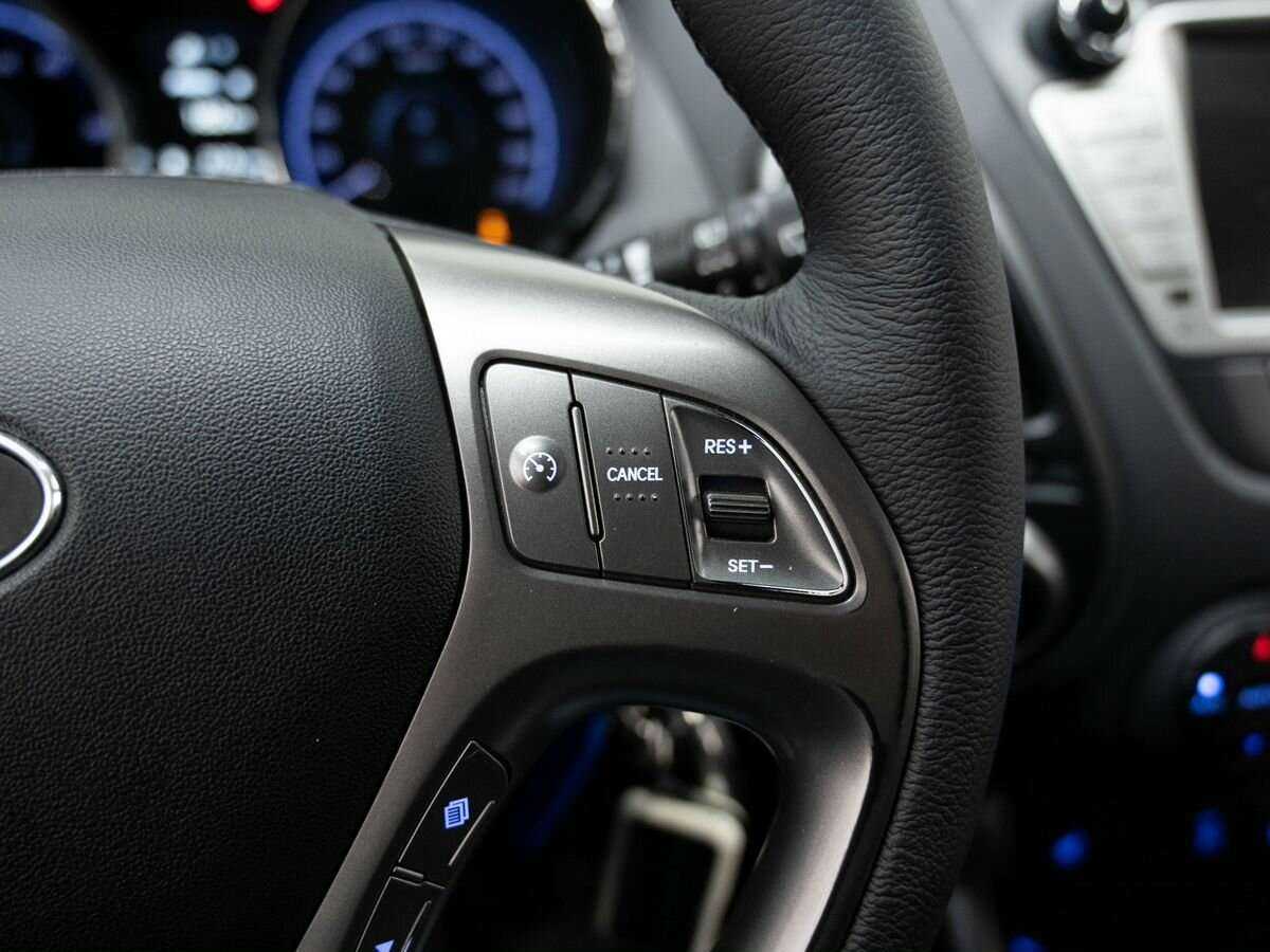 Купить Hyundai ix35 с пробегом. Фото: #20