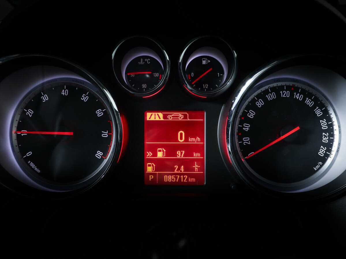 Купить Opel Astra с пробегом. Фото: #8